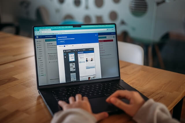 Zoho Campaigns Bilingual Email Templates and Segmentation Oman