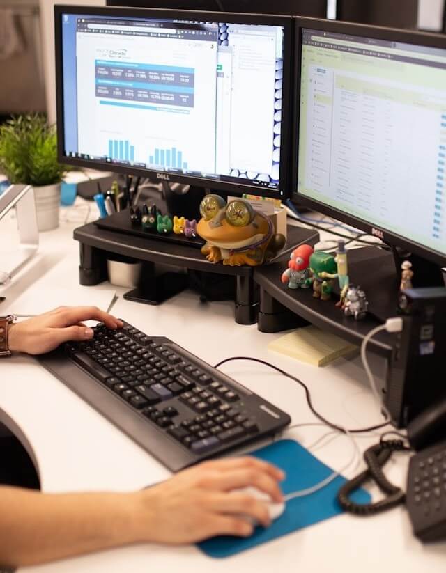 Zoho Desk SLA and Escalation Configuration Oman